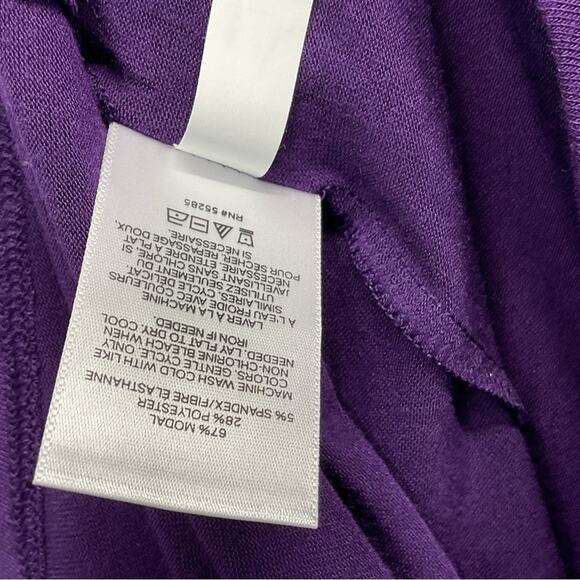 Express One Eleven Top Women's Size XS Purple Pullover Cut- Out V- Neck Comfort - Picture 4 of 5